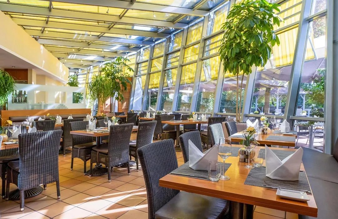 Mövenpick Hotel München-Airport-1
